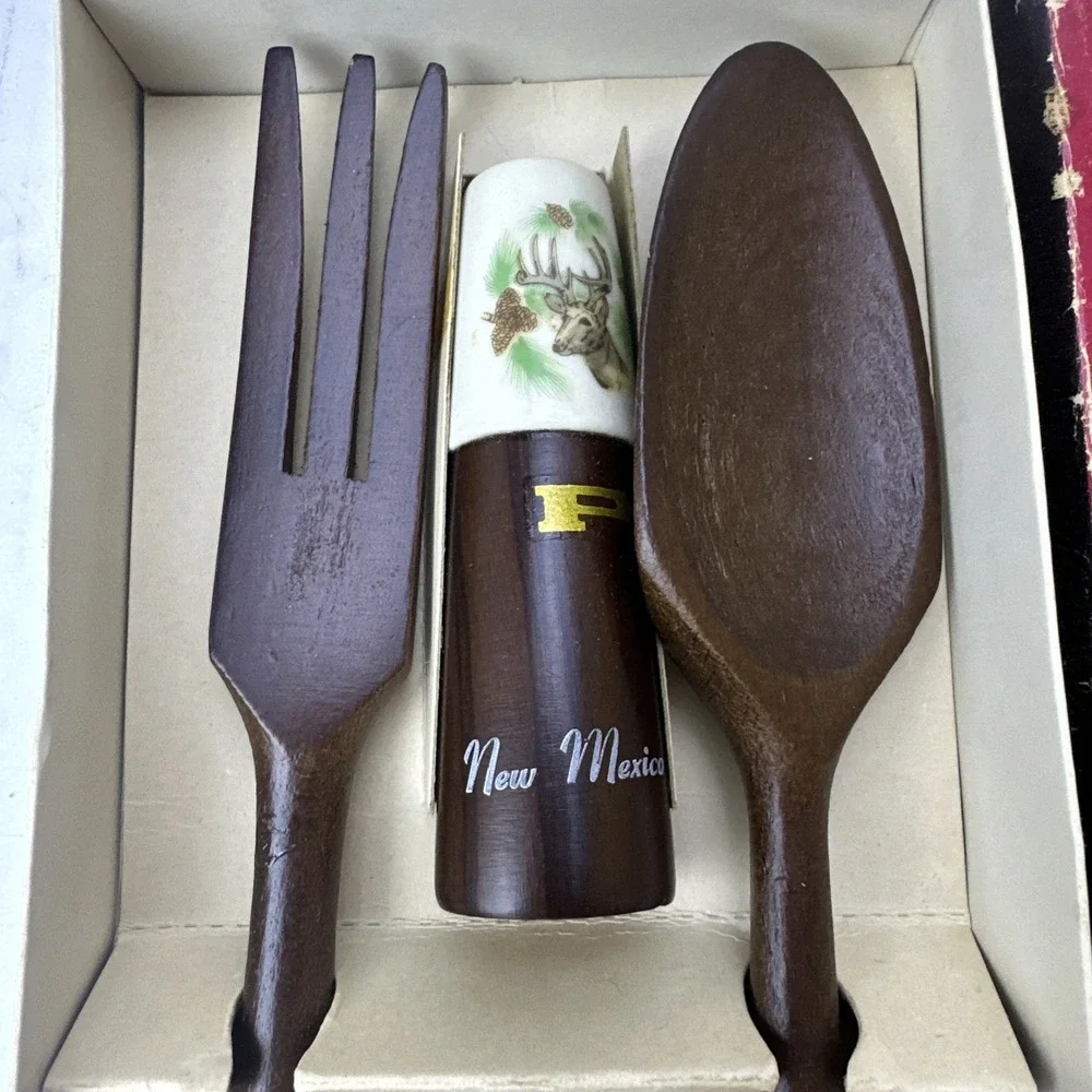 Deer Wood Spoon Fork Hostess Server Salt Pepper Shakers New Mexico Souvenir